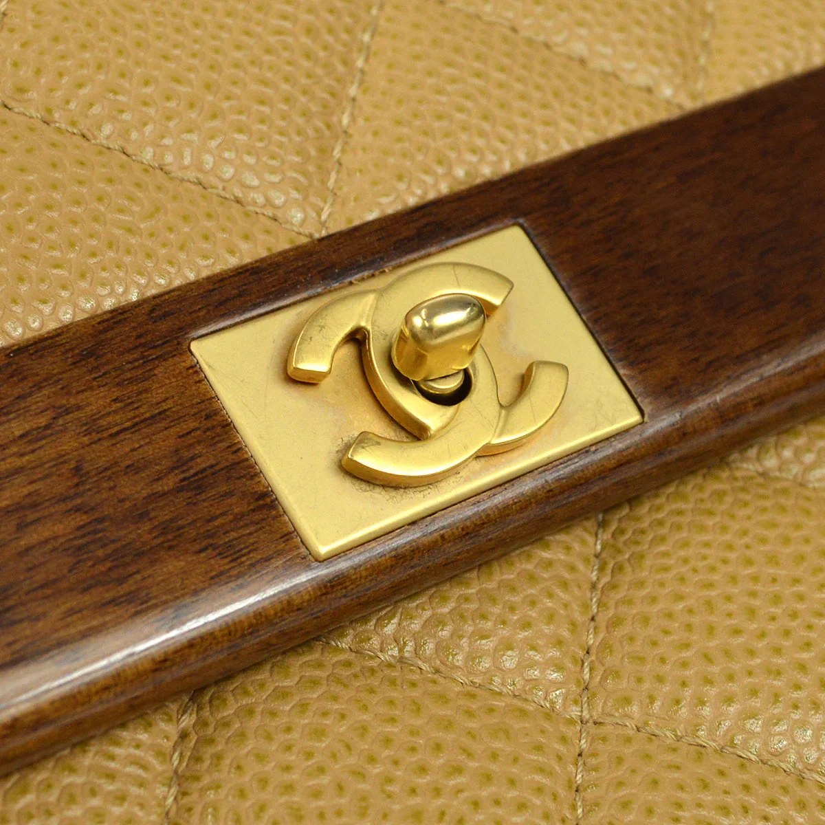 Chanel * 2003-2004 Wood Detail Straight Flap Small Beige Caviar - Image 4